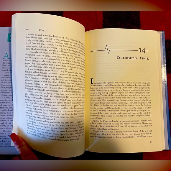 ❤️2 books❤️British 1797 veterinarian❤️office and the ER❤️ - Picture 8 of 10